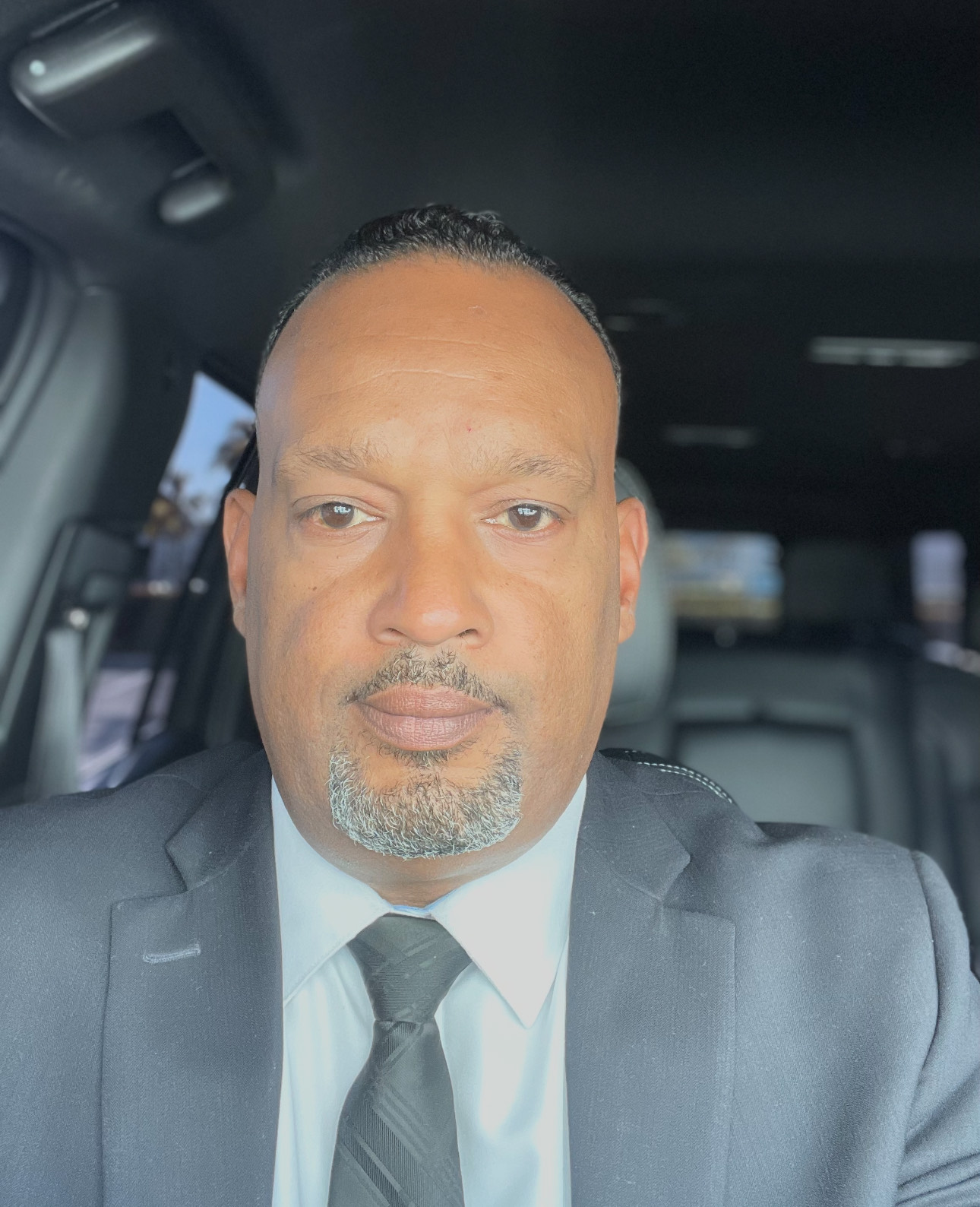 Edwins S Perez - Professional Chauffeur at Black Car Service Miami